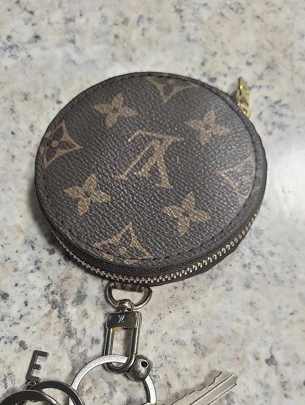 Louis Vuitton Porte Monnaie Rond Monogram Key Holder Brown